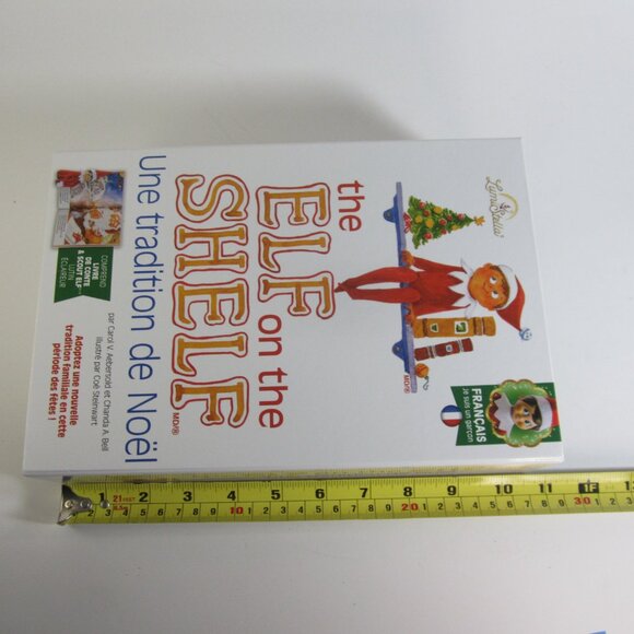 Elf on the Shelf NEW Elf Boy Garcon and Book in *FRENCH*FRANCAIS* - Picture 9 of 9